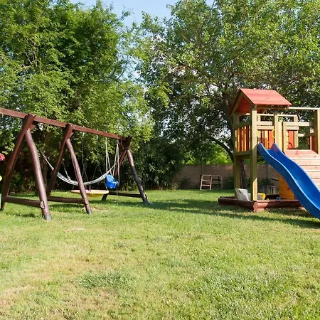 Kislaki Bormanufaktura Vendeghaza * Балатонбоглар