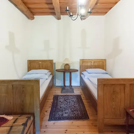 Kislaki Bormanufaktura Vendeghaza *